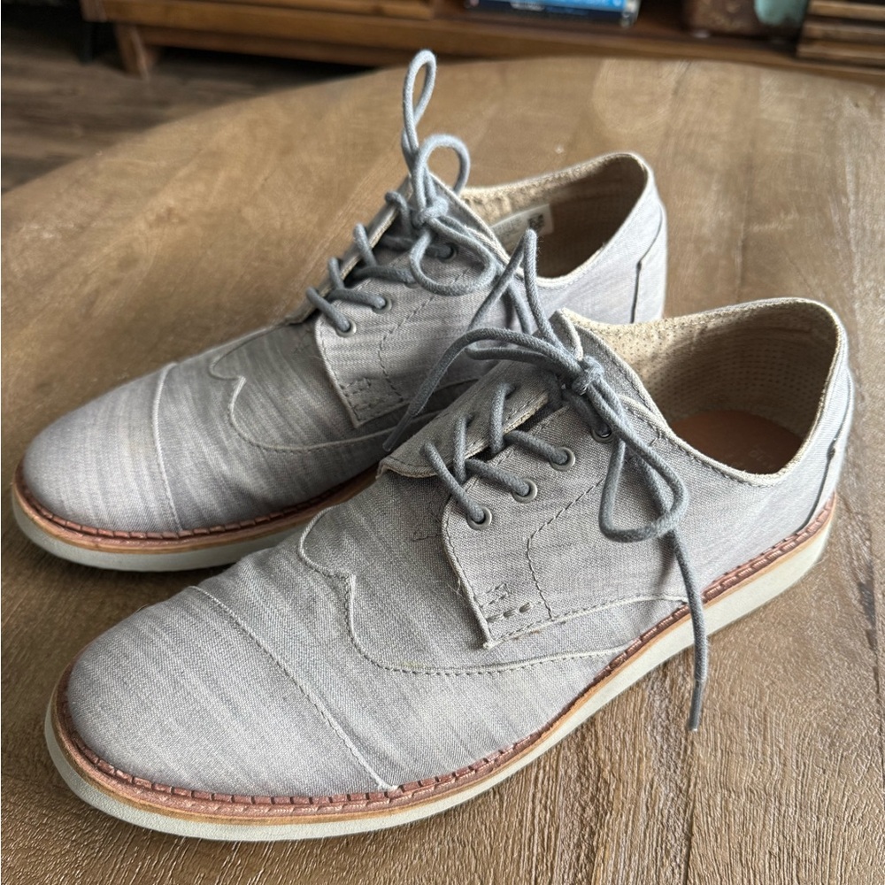 Toms Shoes - Great Shape - Grey/Silver - Size 10